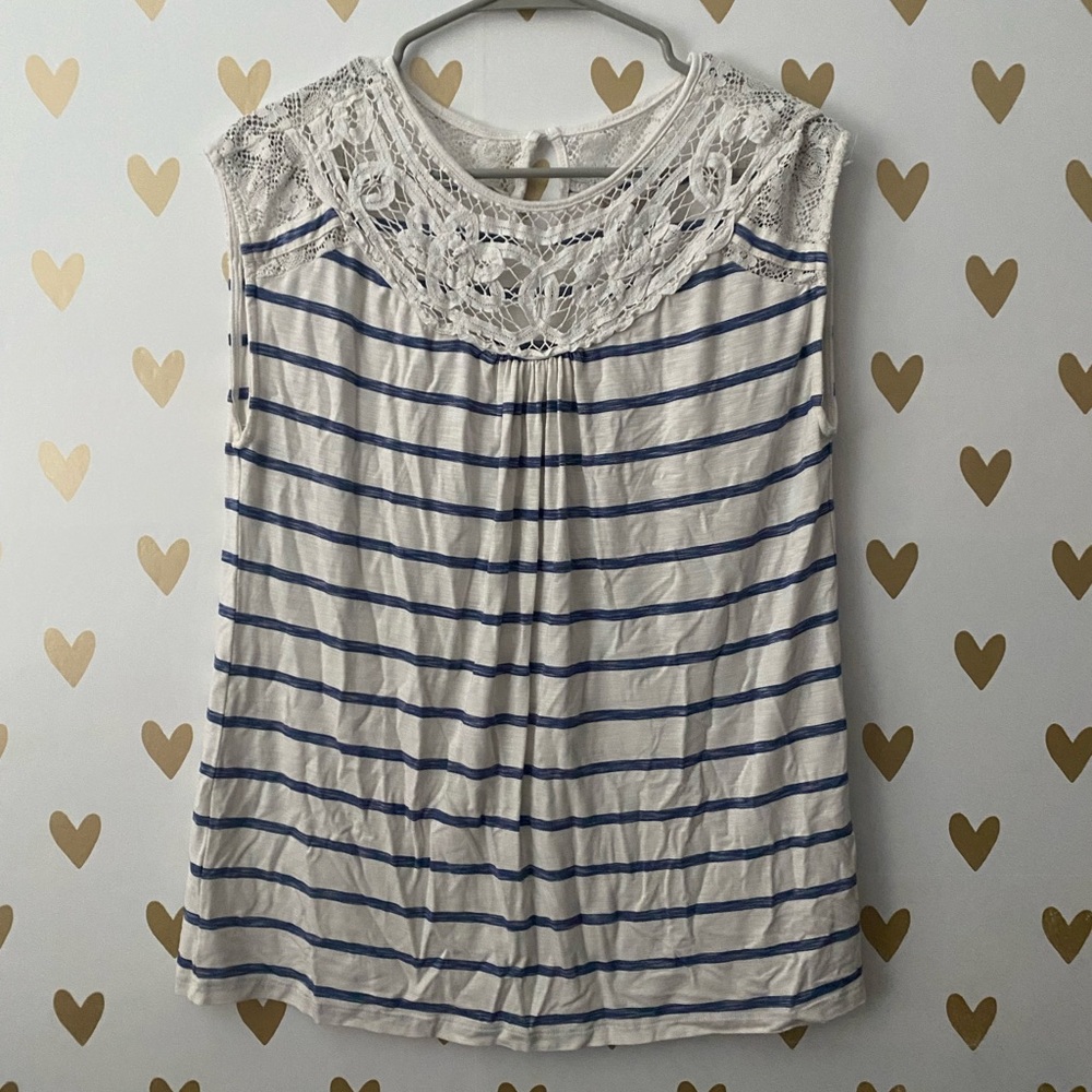 Skies are Blue sleeveless blouse
